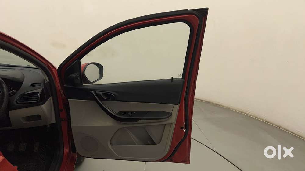 Tata Tiago 1.05 Revotorq Xt, 2016, Diesel