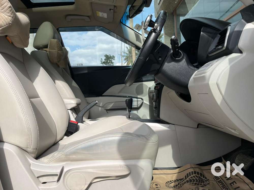 Mahindra Xuv300 1.2 W8 (o) Amt Petrol, 2020, Diesel