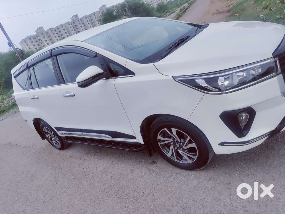 Toyota Innova Crysta 2.4 G Mt, 2022, Diesel