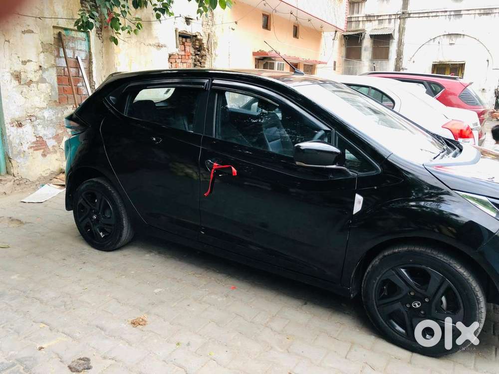 Tata Altroz Petrol 2022