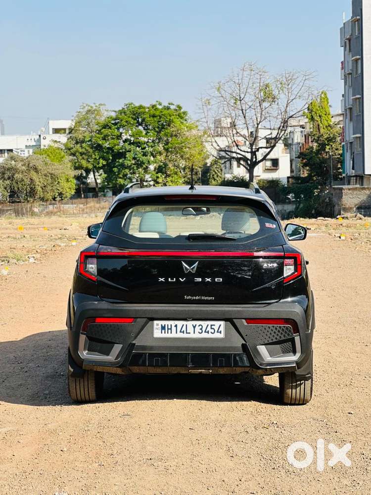 Mahindra Xuv 3xo Ax7 Diesel Mt, 2024, Diesel
