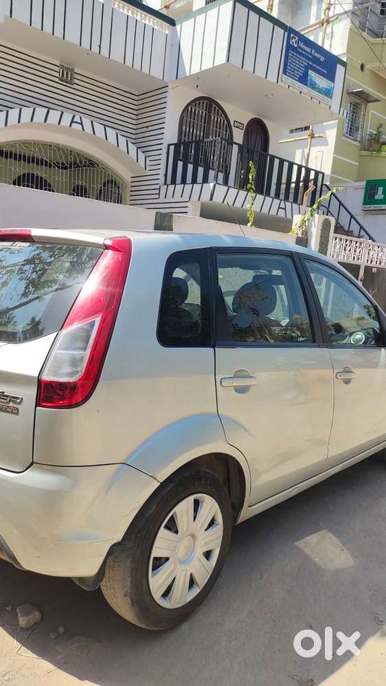 Ford Figo 2015 Well Maintained &ndash; Zxi Diesel, 22+ Mileage