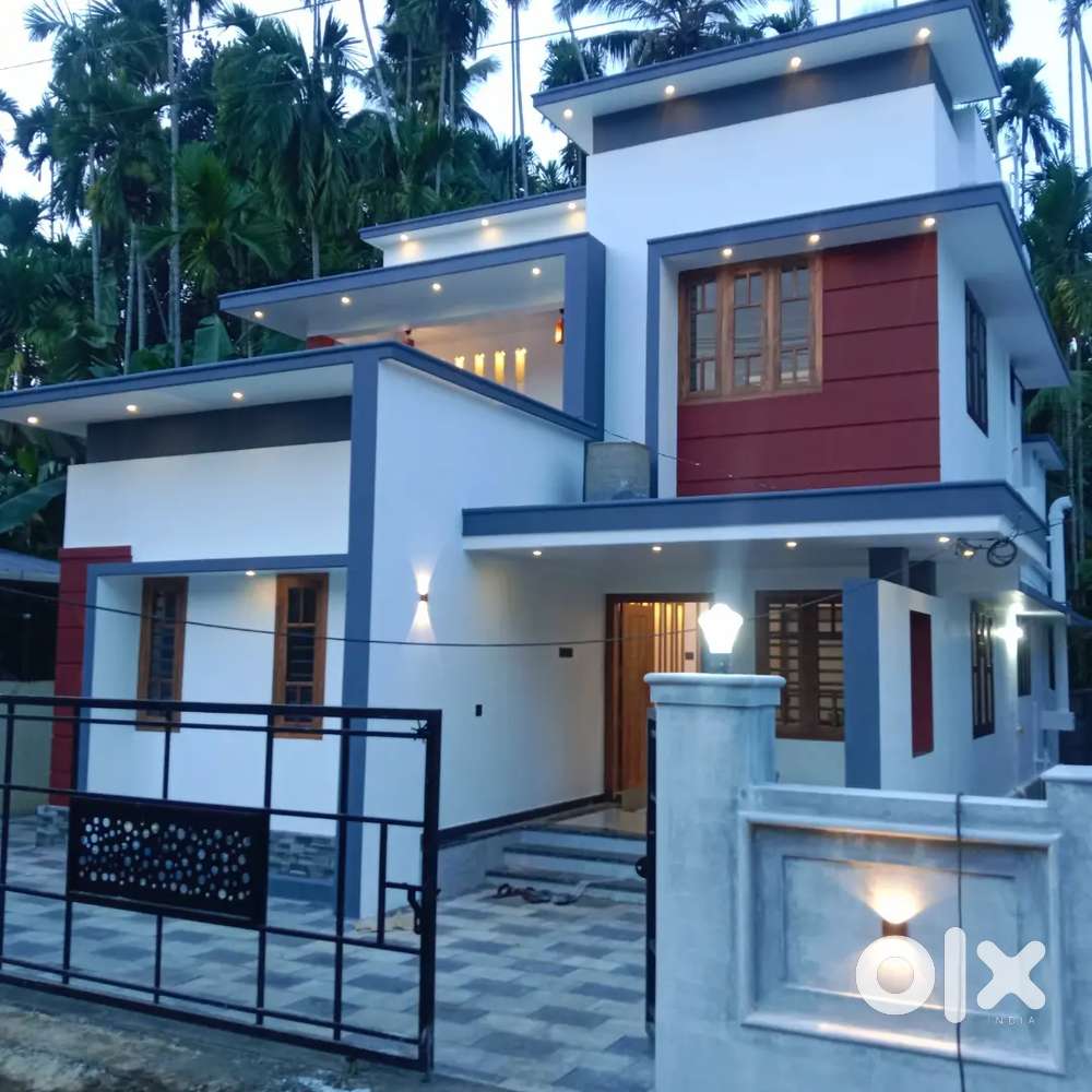 New house for sale ,good location near panchayath office,hospitals etc