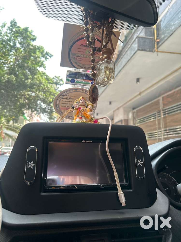 Maruti Suzuki Brezza Lxi Cng 2025 2026