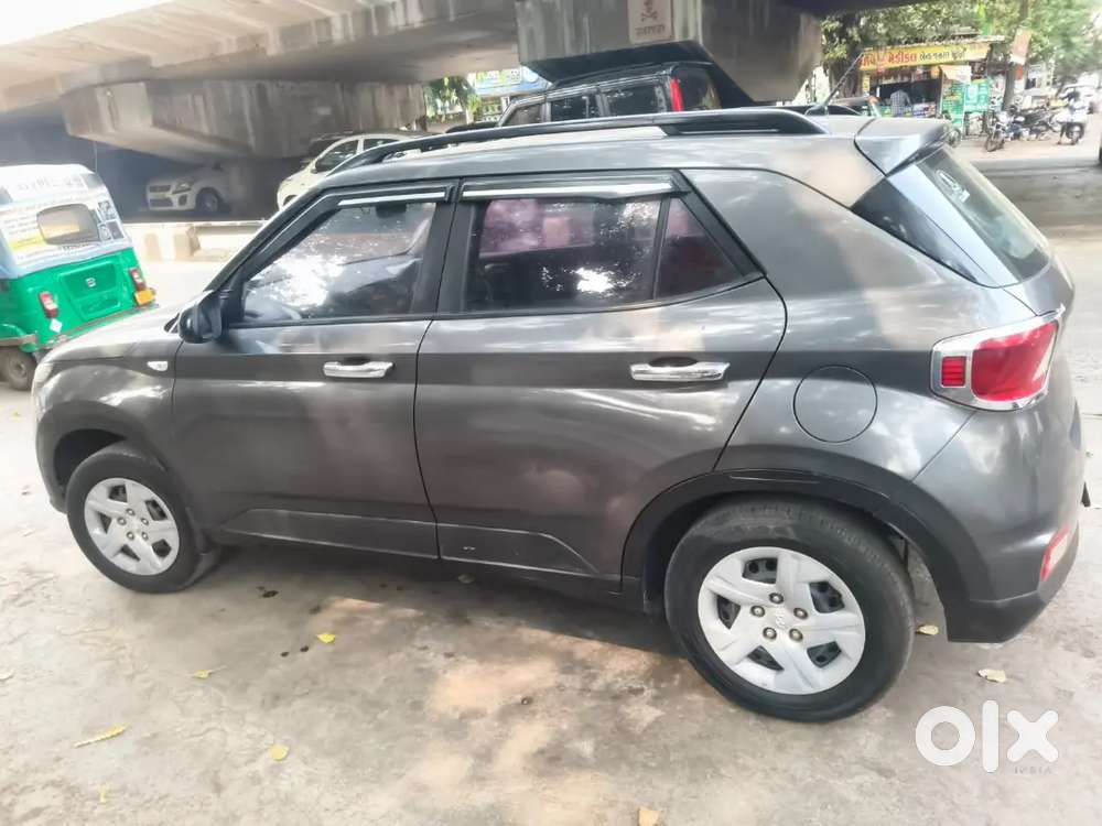 Hyundai Venue Mt 2021