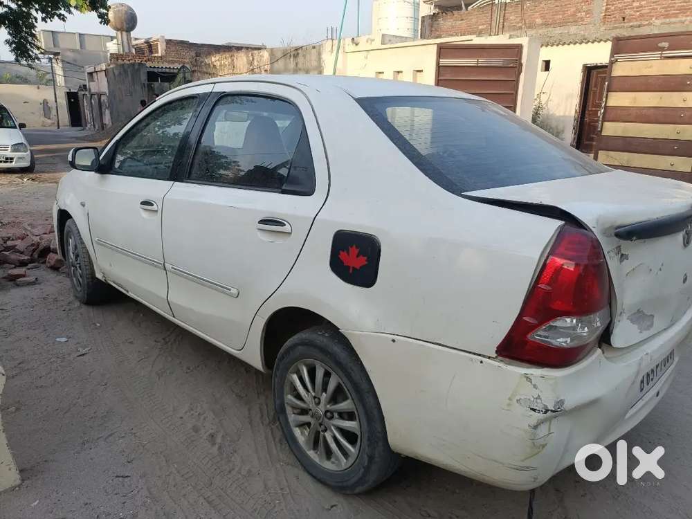 Toyota Etios 2012 Diesel 195000 Km Driven