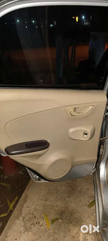 Honda Brio 2014 Petrol Well Maintained