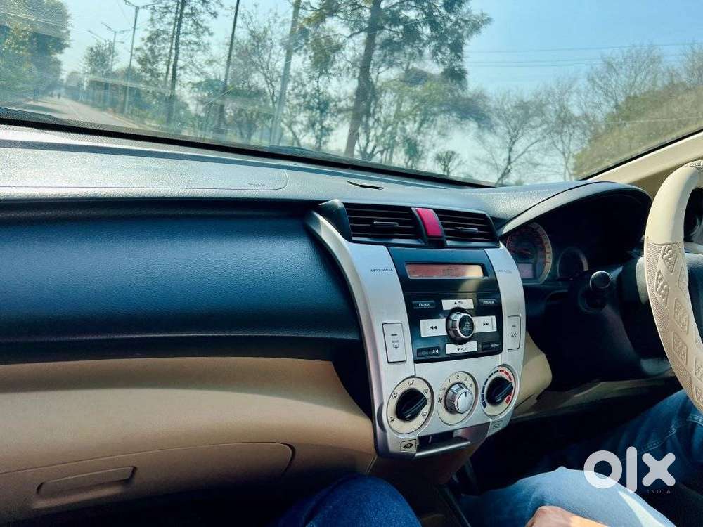 Honda City V Mt Exclusive, 2011, Petrol