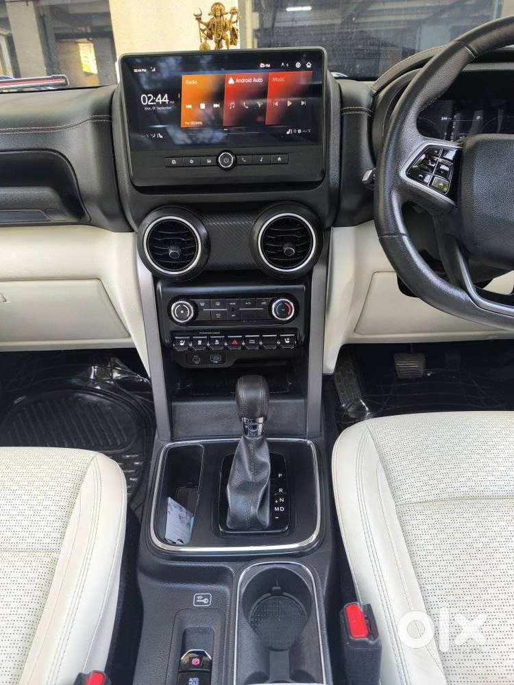Mahindra Thar Roxx Ax7l Rwd At, 2025, Petrol