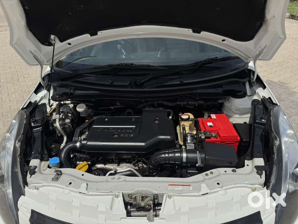 Maruti Suzuki Swift Dzire 2015-2017 Vdi Abs, 2015, Diesel