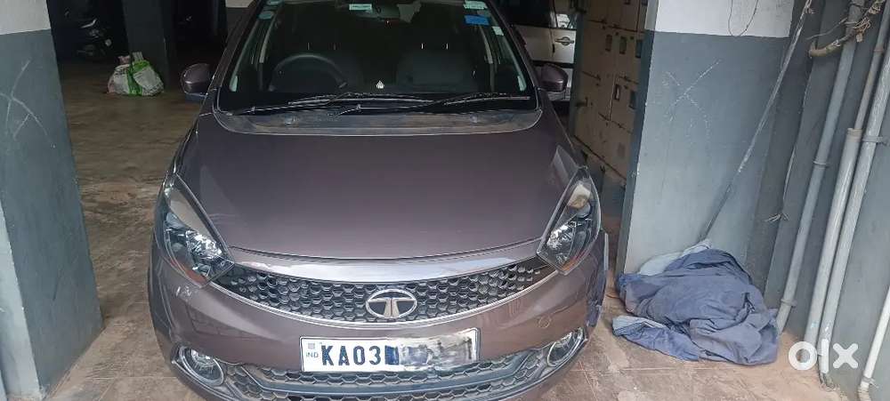 Tata Tigor Petrol 2017 Variant