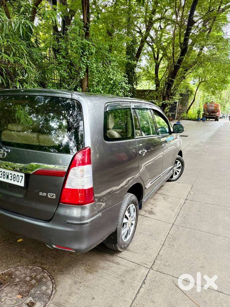Toyota Innova 2.5 Vx 7 Str Bs-iii, 2015, Diesel