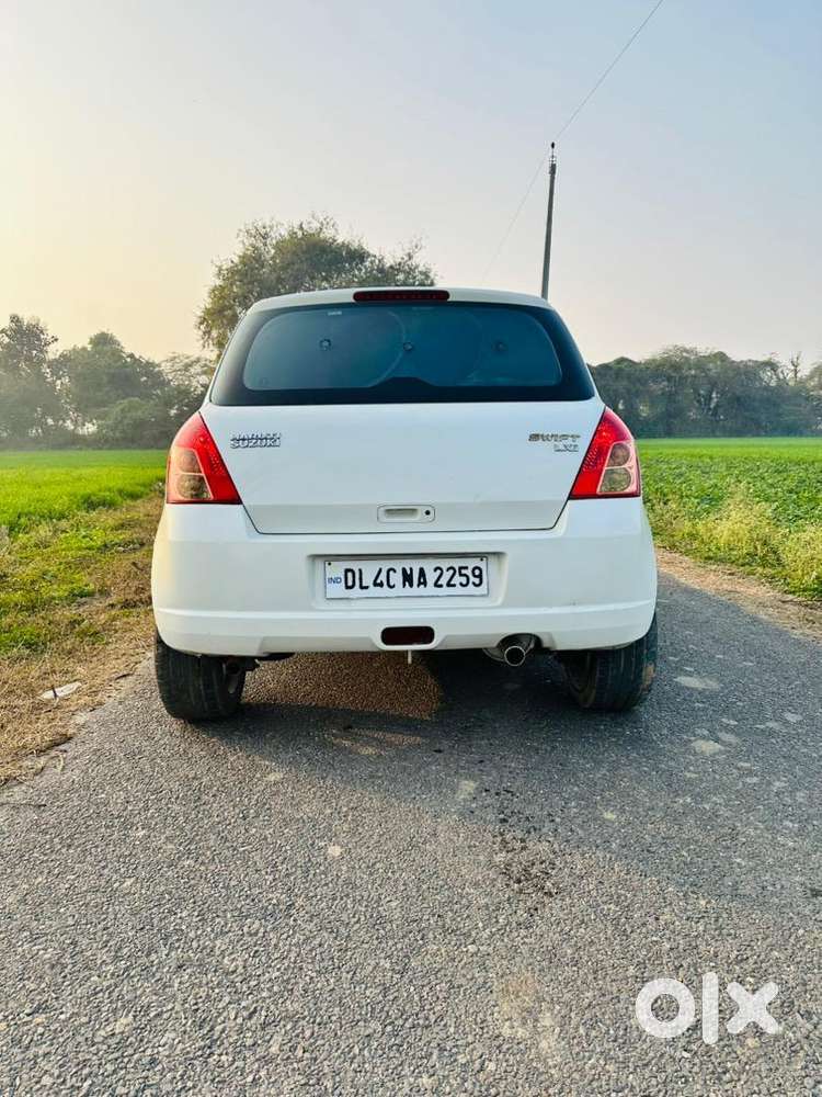 Maruti Suzuki Swift 2009 Petrol 90253 Km Driven