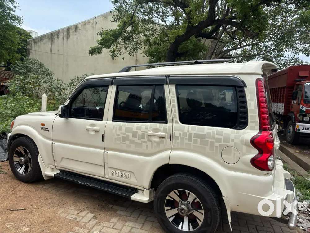 Mahindra Scorpio 2011 Manual