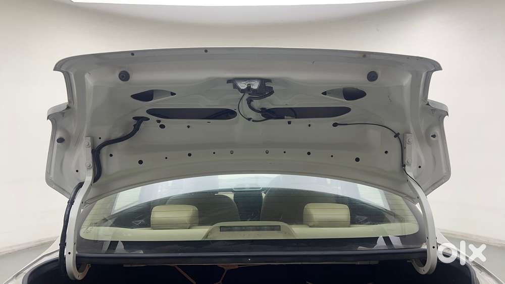 Maruti Suzuki Dzire 1.2 Zxi Amt, 2018, Petrol