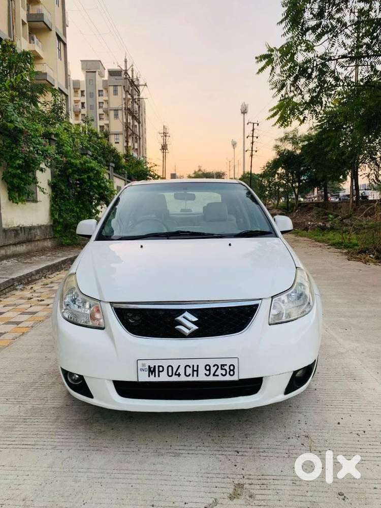 Maruti Suzuki Sx4 Vxi Bsiv, 2012, Petrol