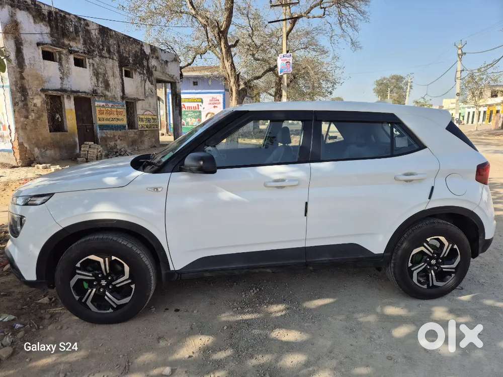 Hyundai Venue E Petrol 2021,
