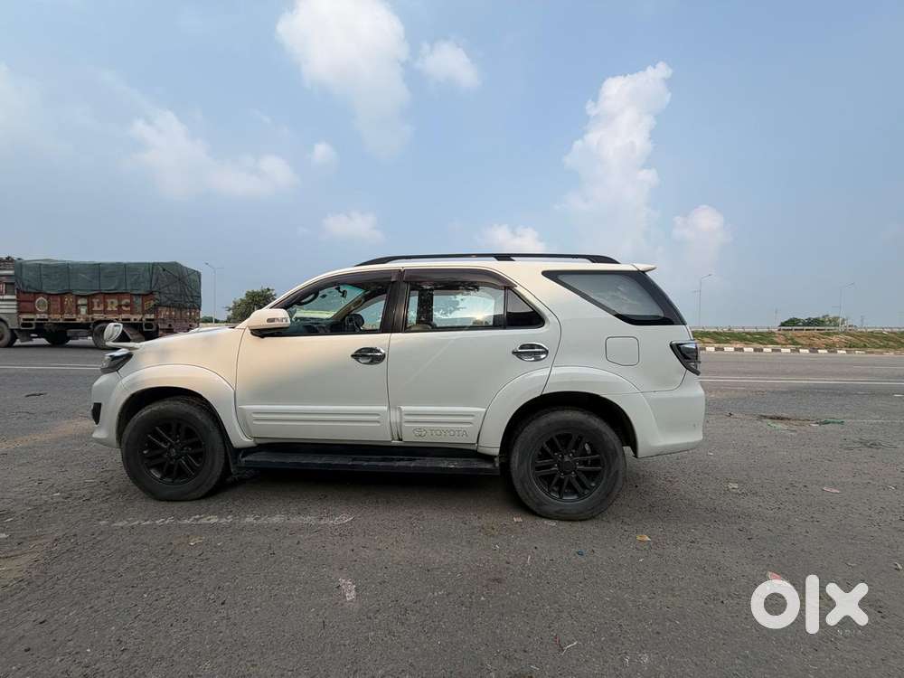 Toyota Fortuner 4x2 At 2.8 Diesel, 2015, Diesel
