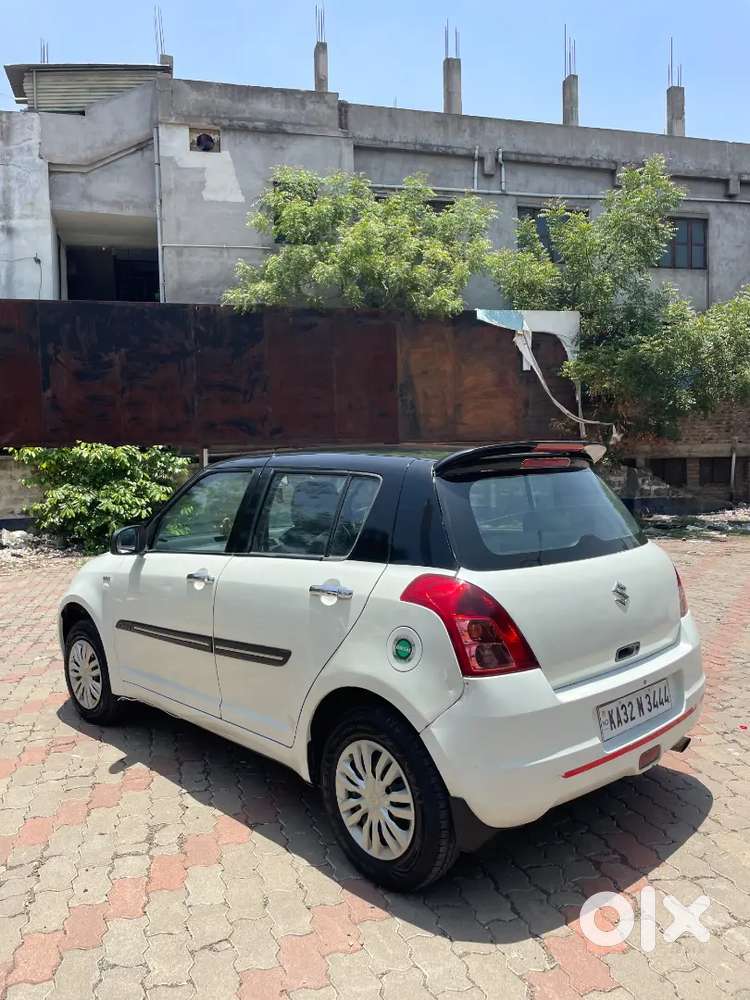 Maruti Suzuki Swift 2011 Diesel 198000 Km Driven