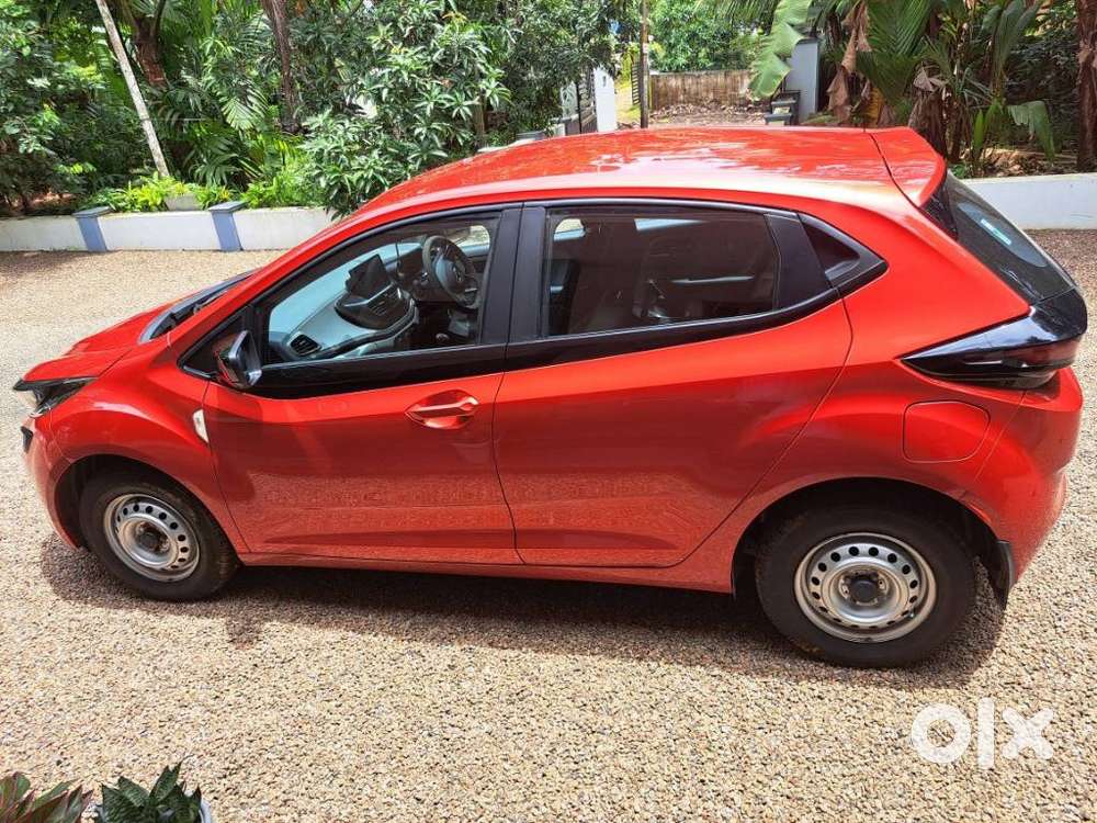Tata Altroz, 2021, Petrol