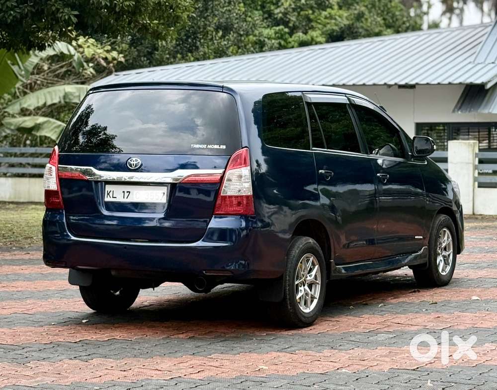 Toyota Innova 2.5 G (diesel) 8 Seater, 2005, Diesel