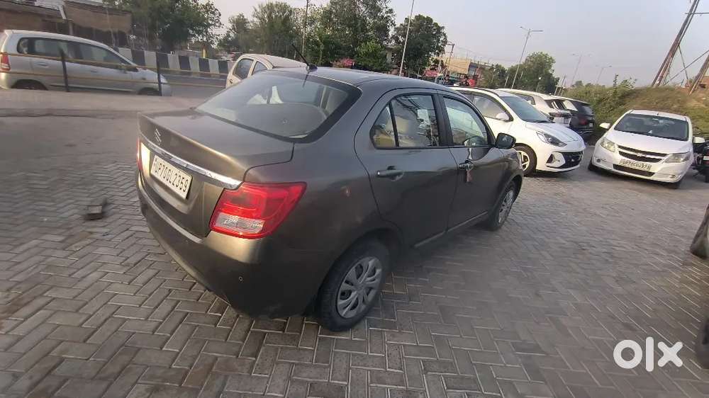 Maruti Suzuki Dzire Vxi 2023