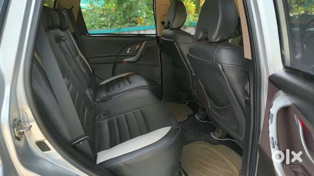 Mahindra Xuv500 2013 Diesel 3rd-owner