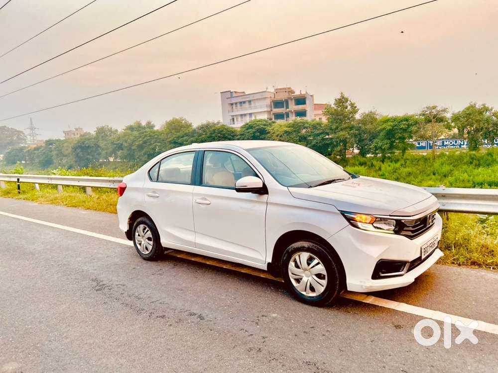 Honda Amaze 2022 Petrol Well Maintained