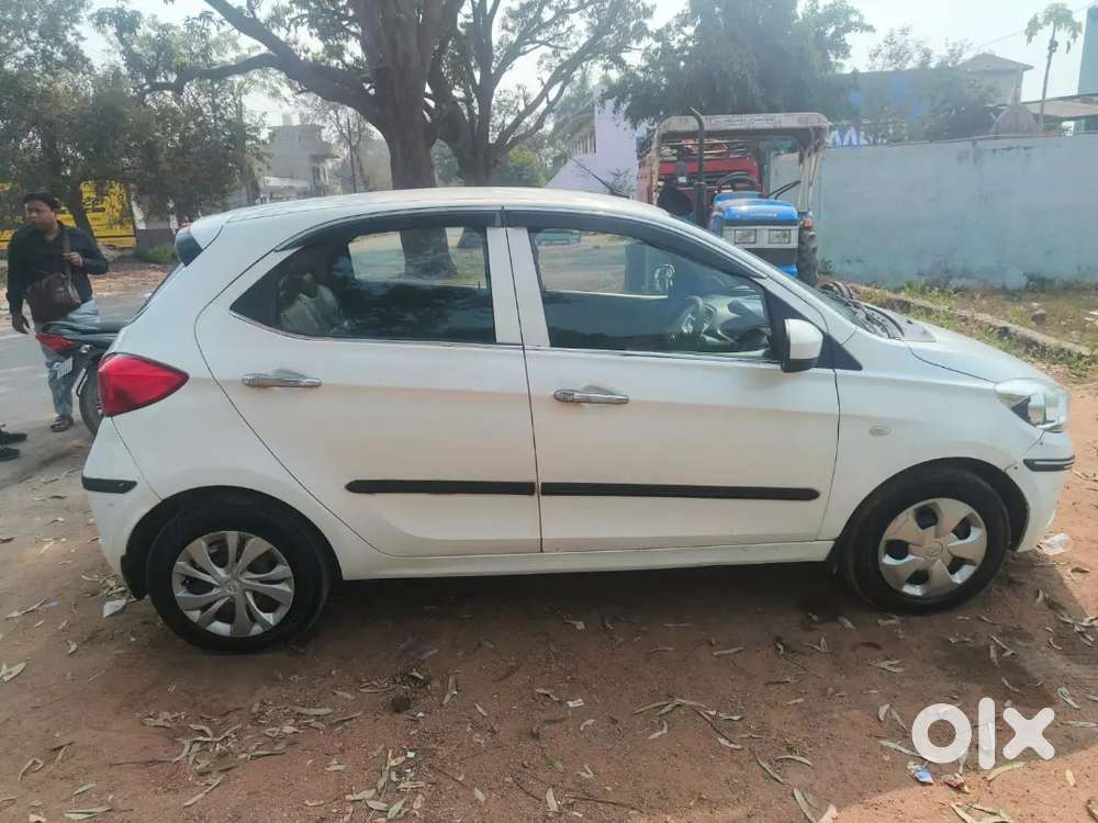 Tata Tiago 2017 Petrol Well Maintained