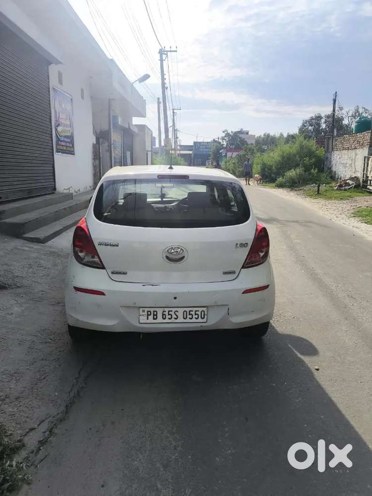 Hyundai I20 Crdi Magna 2012