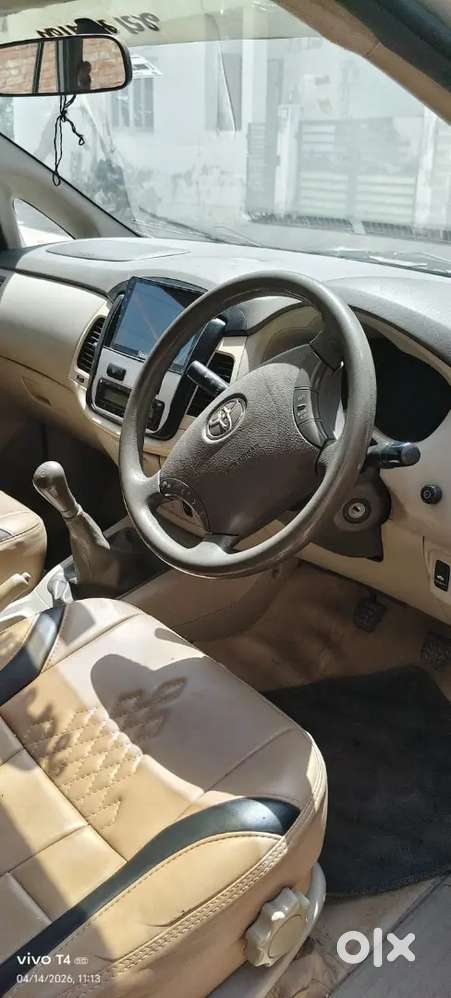 Innova 2.5 V Diesel 2010 1st Owner