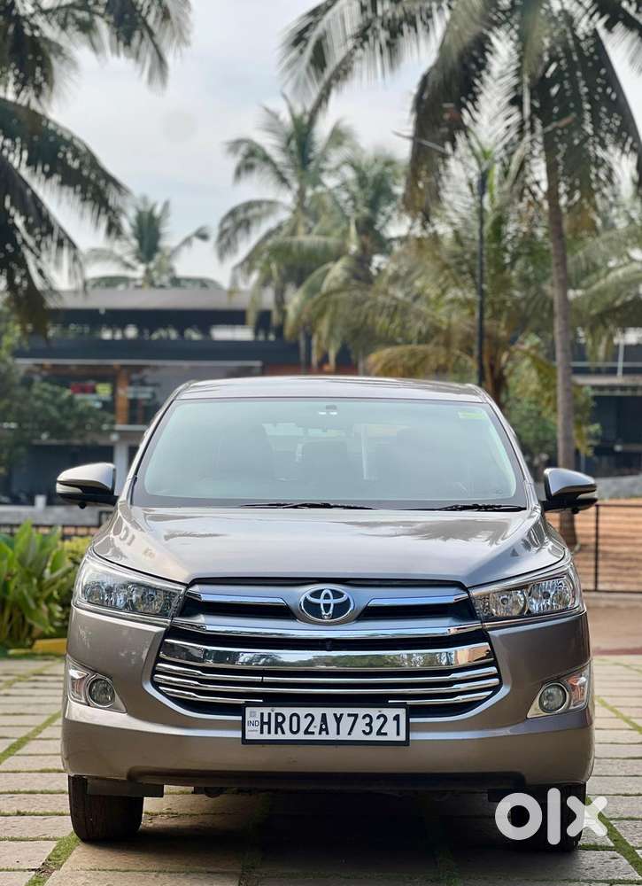 Toyota Innova Crysta 2.4 G Mt 8s, 2016, Diesel