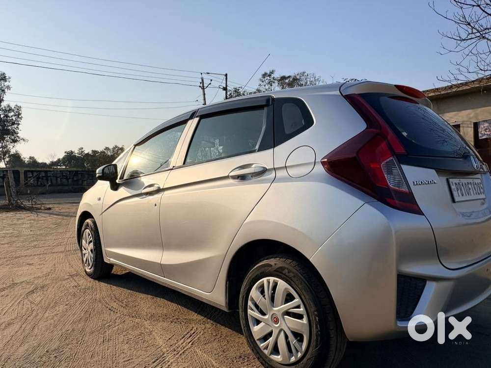 Honda Jazz 2016 Petrol Well Maintained