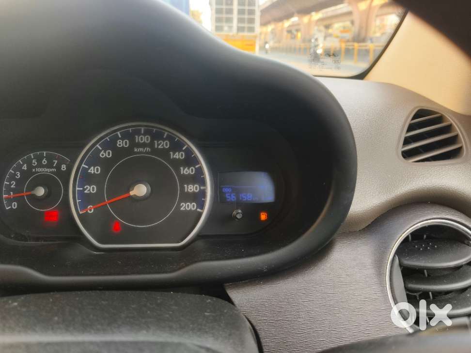 Hyundai I10 Sportz, 2012, Petrol