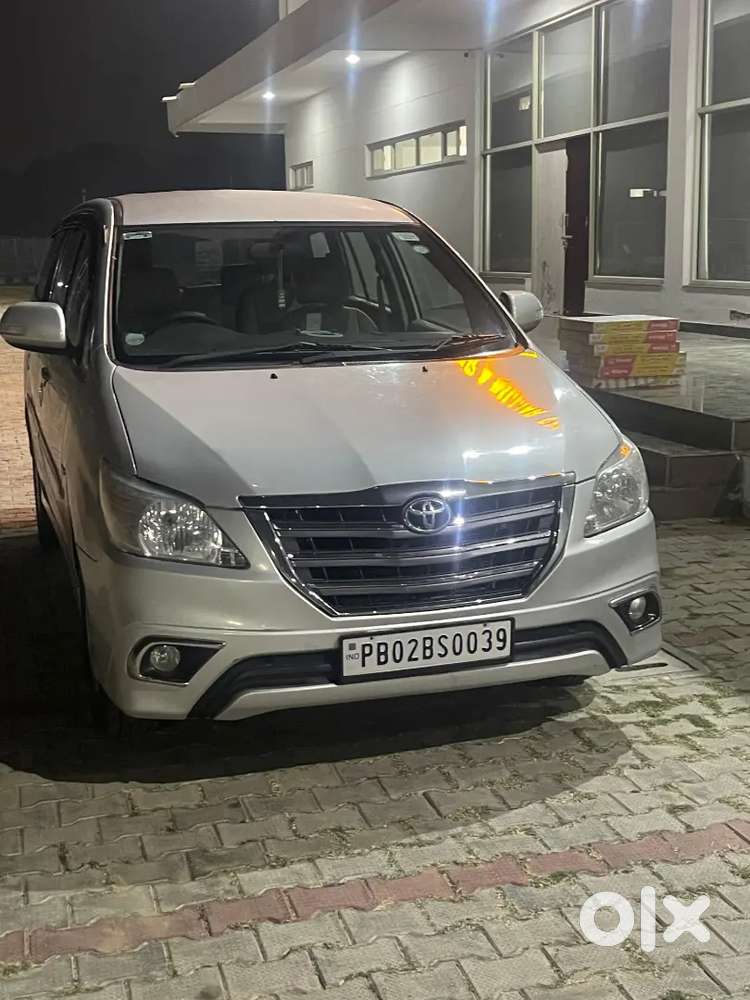 Toyota Innova 2013 Diesel Well Maintained