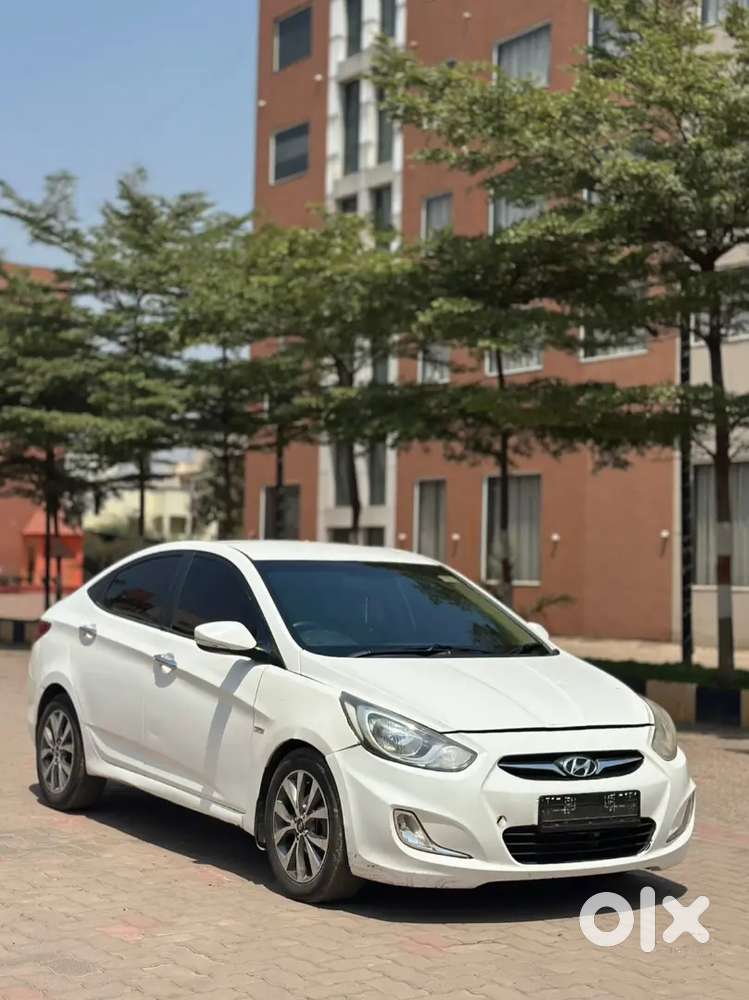 Hyundai Verna 2015 Diesel 98000 Km Driven