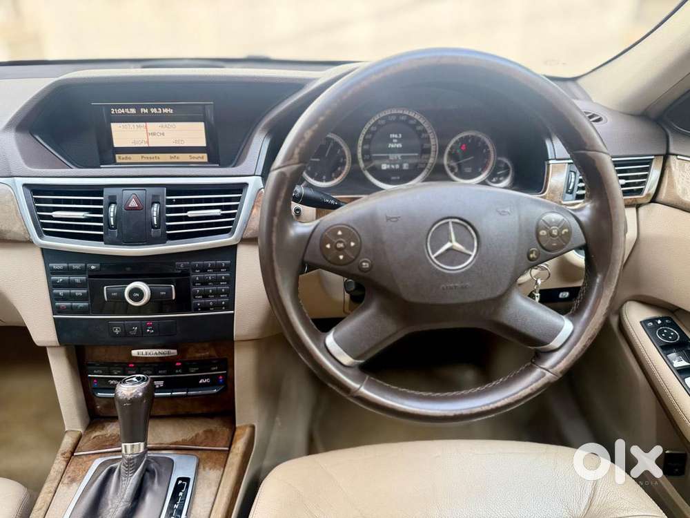 Mercedes-benz E-class E 200 Cgi, 2011, Petrol