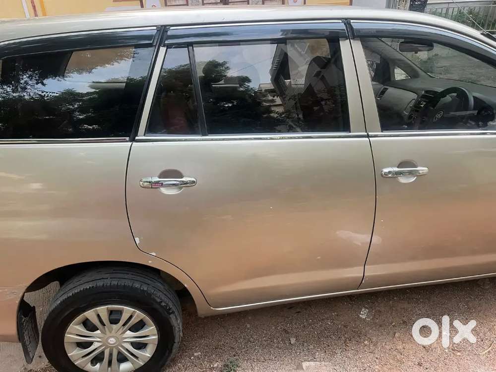 Toyota Innova 2011 Diesel Well Maintained