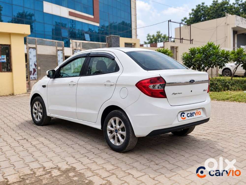 Ford Aspire Titatinium Blu Ti-vct, 2016