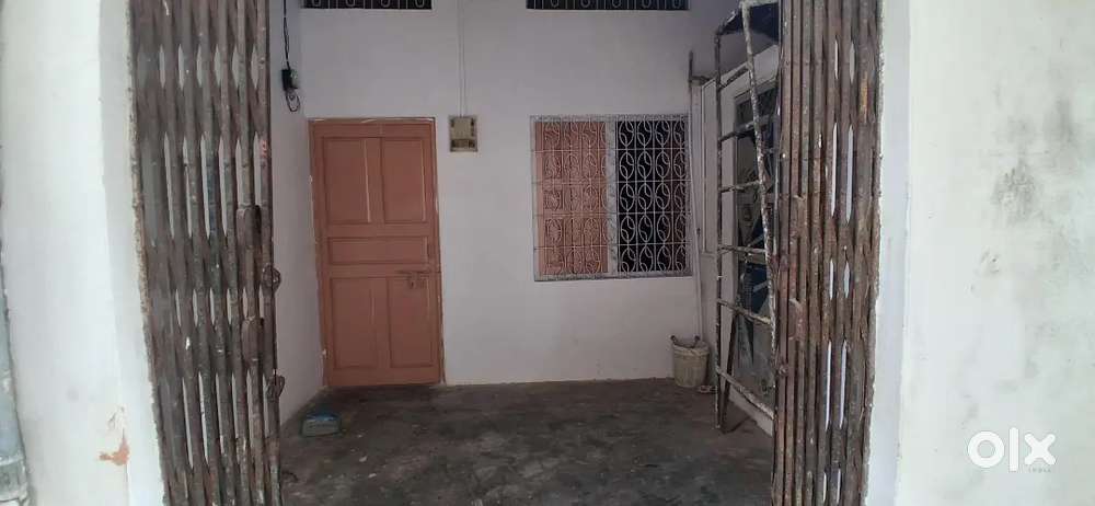 Room for family and bachelor