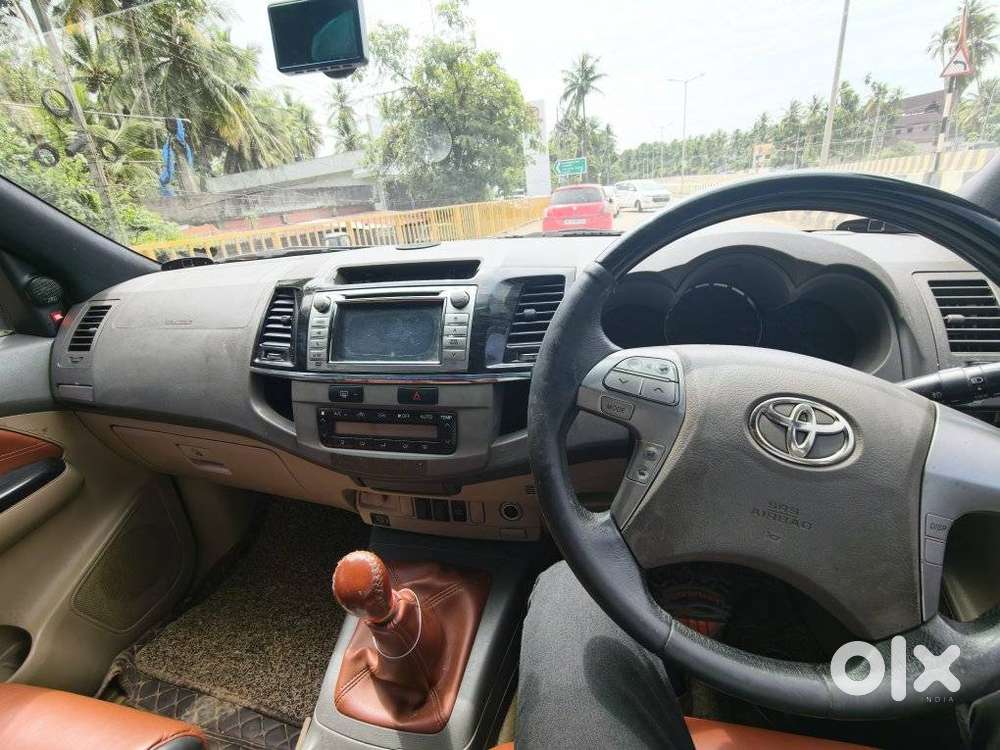 Toyota Fortuner 3.0 4x2 Mt, 2012, Diesel