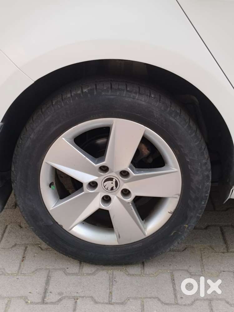 Skoda Octavia 1.4 Tsi Mt Ambition, 2017, Petrol