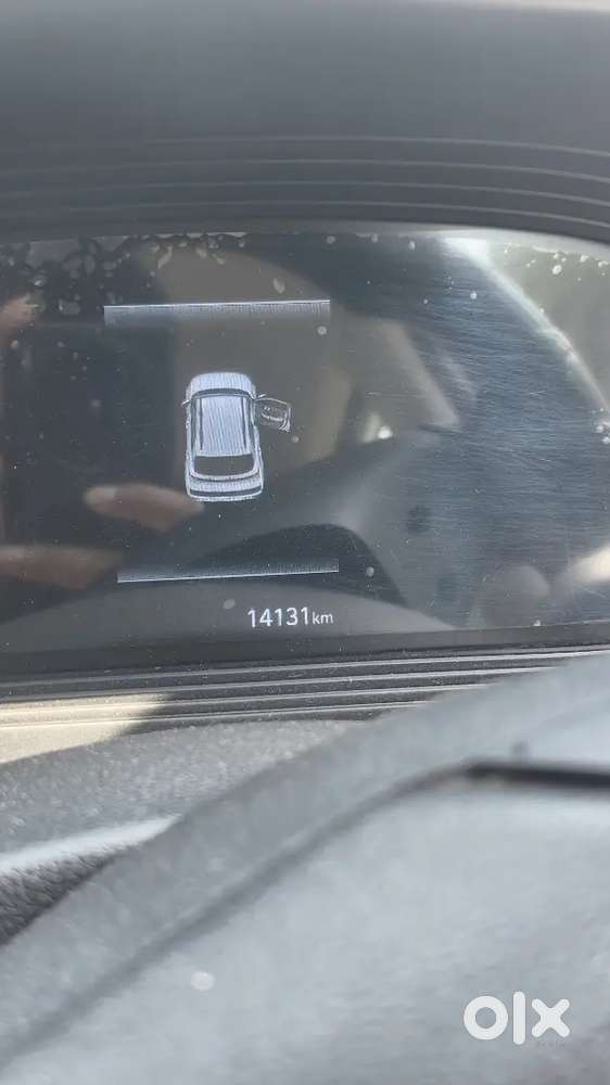 Hyundai Venue 2025 Petrol 14000 Km Driven