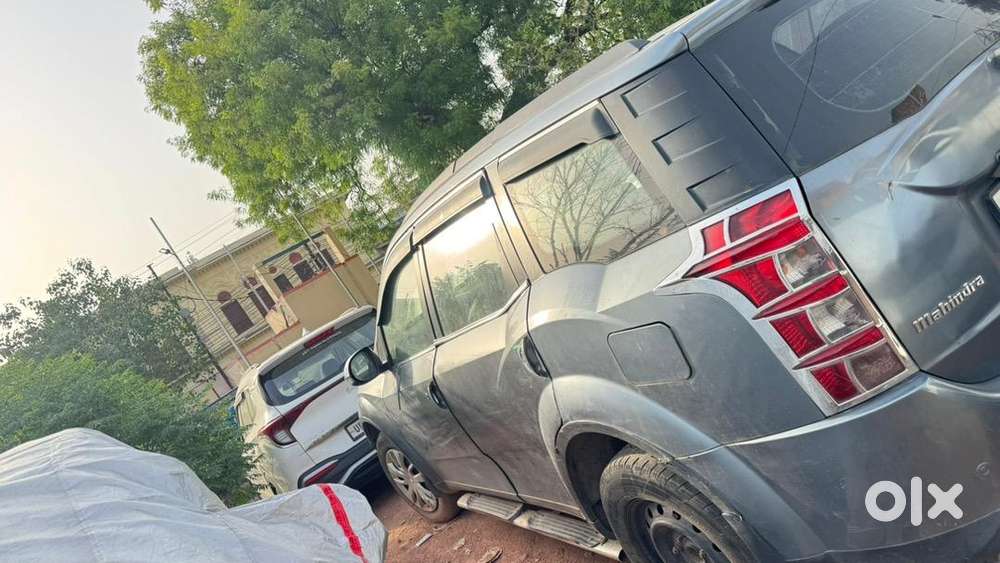 Mahindra Xuv500 2012