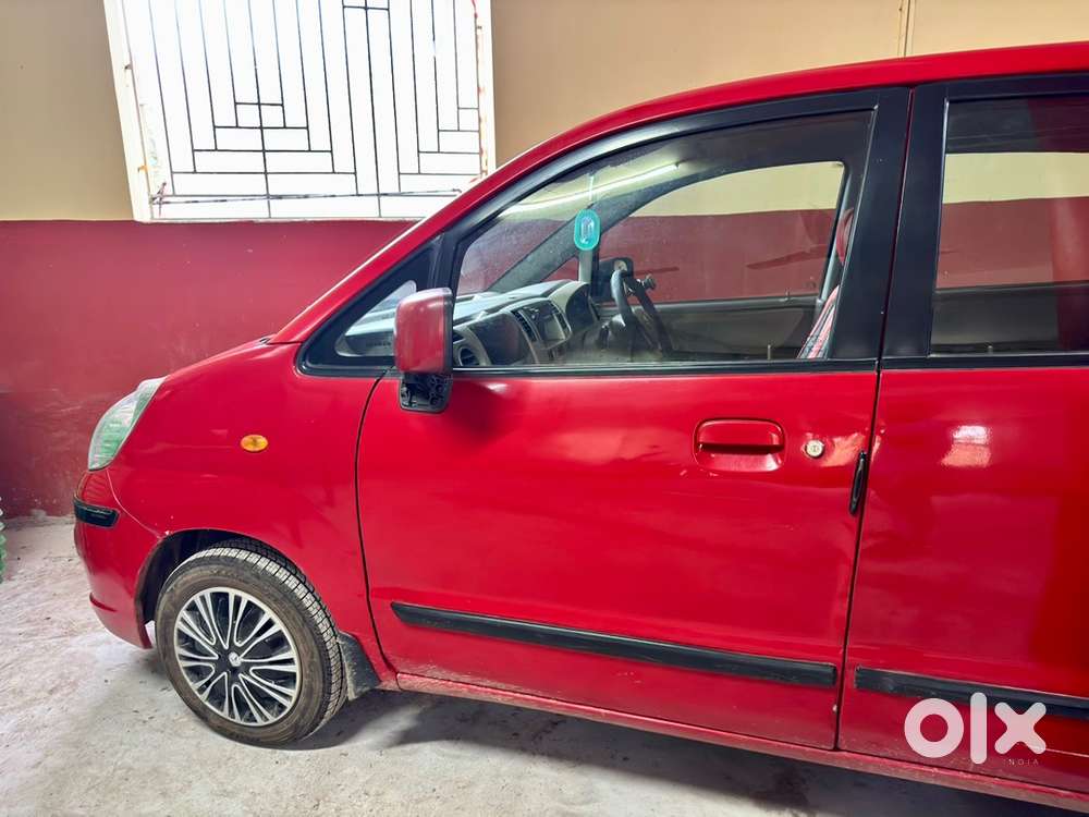 Maruti Suzuki Estilo 2011