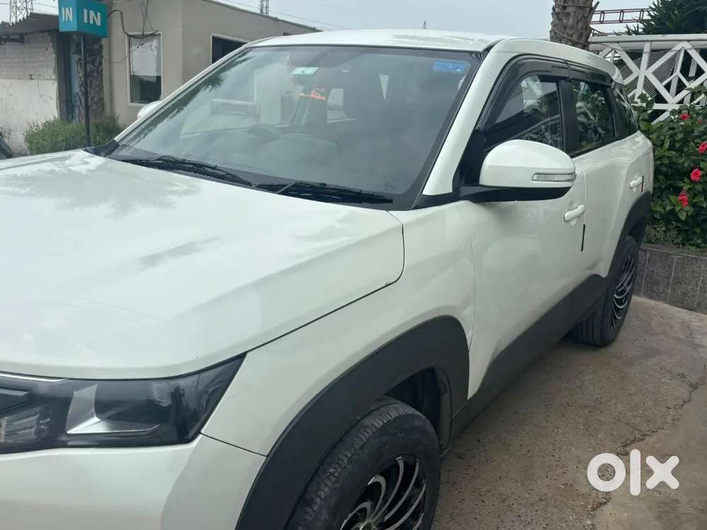 Maruti Suzuki Brezza Lxi 2024