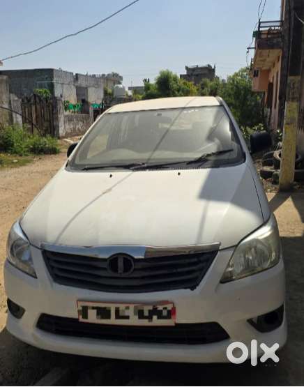 Toyota Innova 2014 Model  Single Hand  Top Condition
