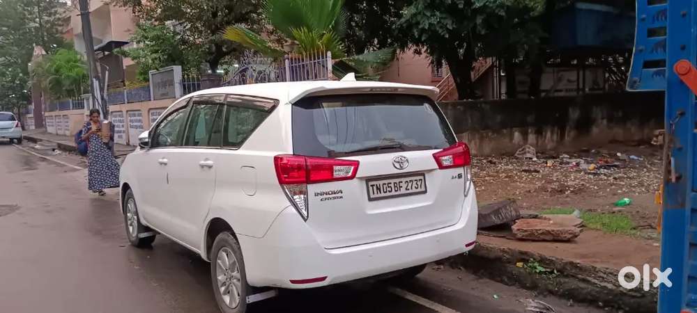Toyota Innova Crysta 2016