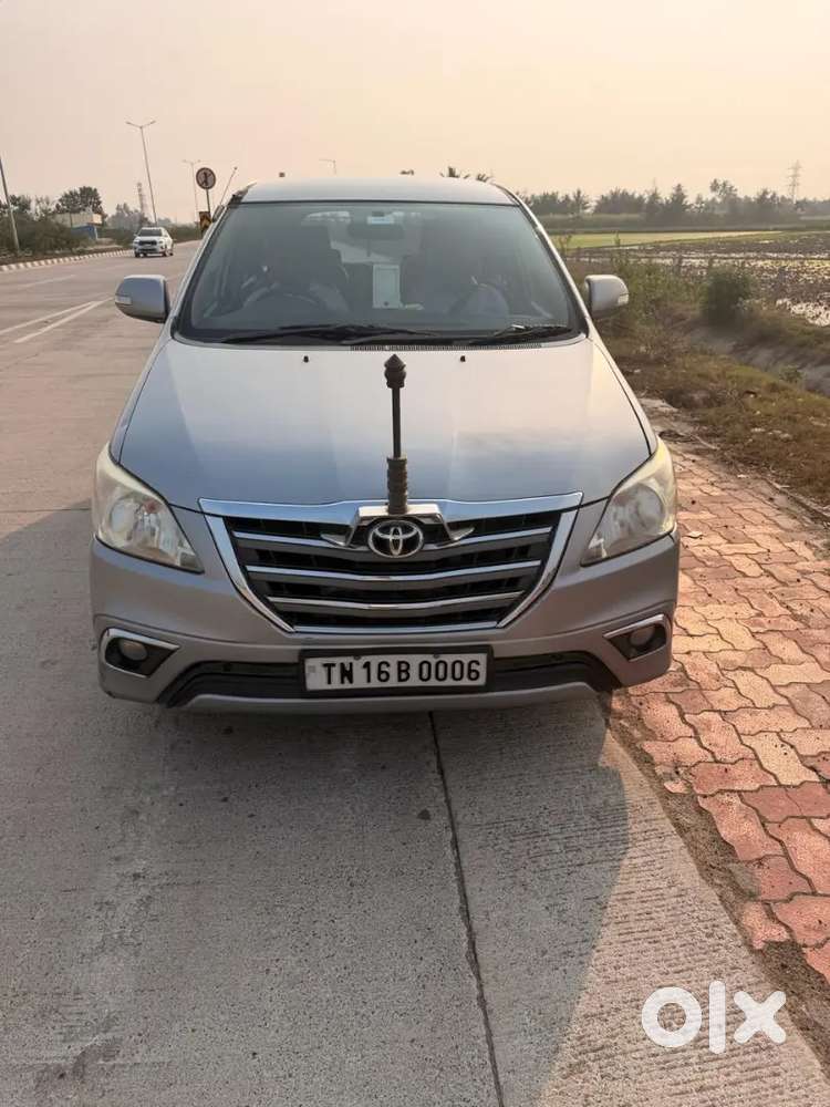 Toyota Innova 2015 Diesel Well Maintained