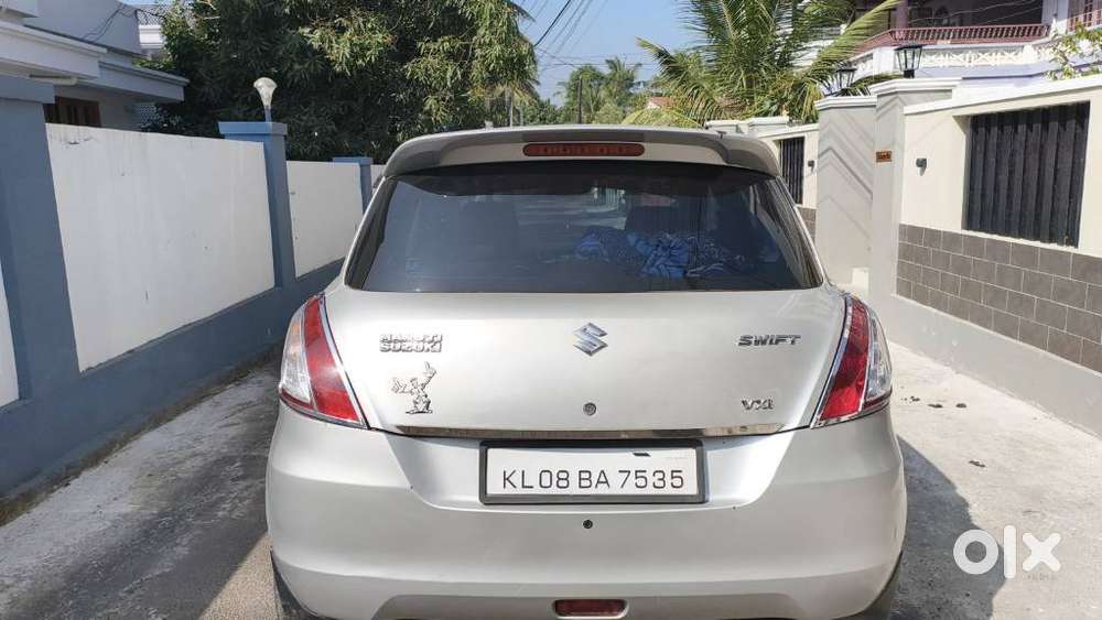 Maruti Suzuki Swift Vxi + Manual, 2013, Petrol